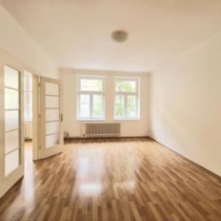 Pronájem bytu 3+1 80 m² Praha
