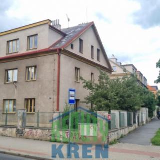 Prodej rodinného domu 570 m² Praha Kobylisy, Služská