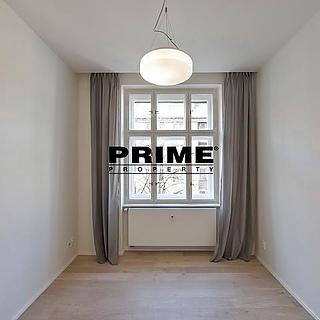 Pronájem bytu 2+kk 50 m² Praha Vinohrady, Lucemburská
