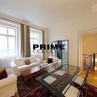 Pronájem bytu 2+1 73 m² Praha Malá Strana, Vlašská