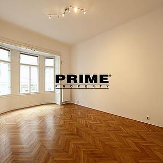 Pronájem bytu 2+1 124 m² Praha Nové Město, Záhořanského