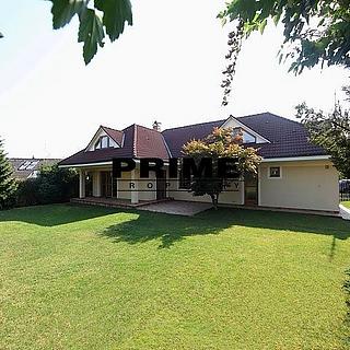 Pronájem rodinného domu 340 m² Praha Nebušice, Malý dvůr