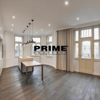 Pronájem bytu 4+kk 166 m² Praha