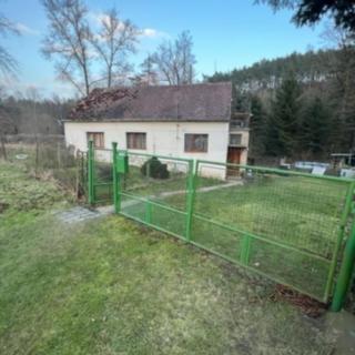 Prodej rodinného domu 250 m² Lužná