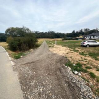 Prodej stavební parcely 782 m² Libež