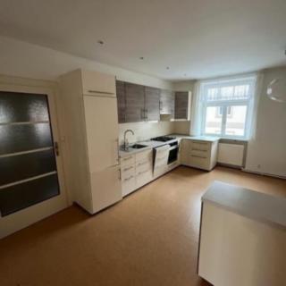 Pronájem bytu 3+1 140 m² Praha