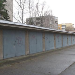 Pronájem garáže 17 m² Hradec Králové
