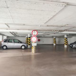 Pronájem parkovacího místa 6 m² Hradec Králové Nový, třída Edvarda Beneše
