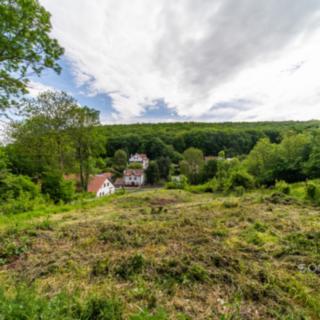 Prodej stavební parcely 800 m² Velemín