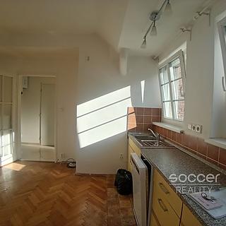 Pronájem bytu 2+kk 50 m² Praha Podolí, Pravá