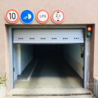 Pronájem garáže 15 m² Praha