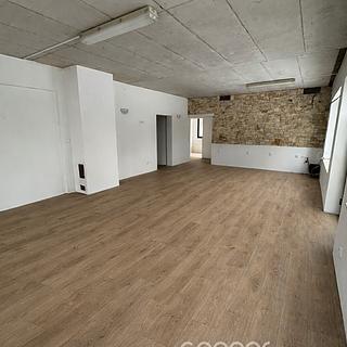 Pronájem kanceláře 90 m&sup2; Praha