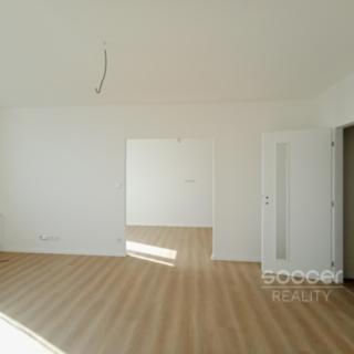 Pronájem bytu 3+1 86 m² Praha Kyje, Travná
