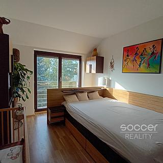 Pronájem bytu 3+kk 54 m² Praha