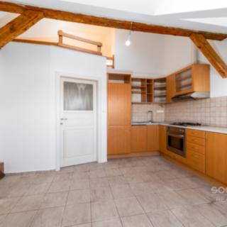 Pronájem bytu 2+kk 69 m² Praha Libeň, Na žertvách