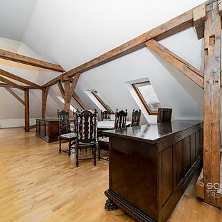 Pronájem bytu 4+kk 170 m² Praha