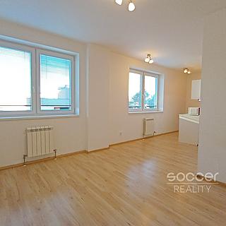 Pronájem bytu 1+kk, garsoniery 30 m² Praha