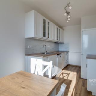 Pronájem bytu 3+1 75 m² Praha Černý Most, Doležalova