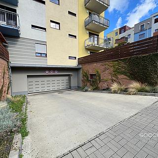 Pronájem garáže 15 m² Praha