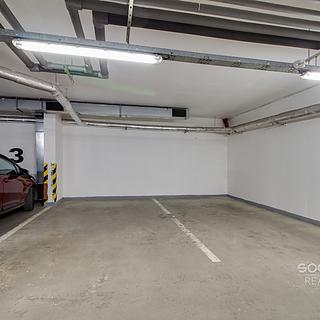 Pronájem garáže 15 m² Praha Vysočany, Paříkova