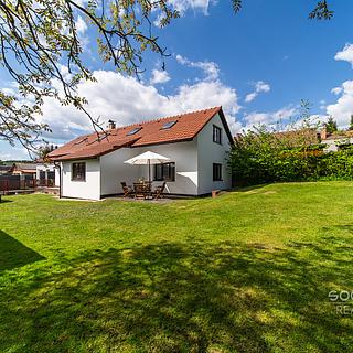 Pronájem rodinného domu 180 m² Dobrovice Úherce