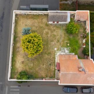 Prodej stavební parcely 663 m² Jirny