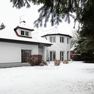 Prodej rodinného domu 299 m&sup2; Praha