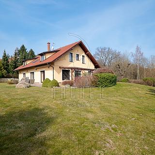 Prodej rodinného domu 308 m&sup2; Kamenice