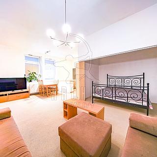 Prodej bytu 3+kk 96 m² Čelákovice, Masarykova