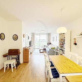 Prodej bytu 2+kk 71 m&sup2; Horoměřice