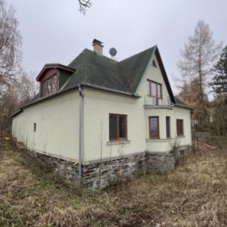 Prodej rodinného domu 290 m² Huzová