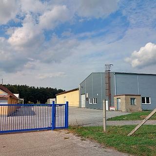 Prodej výrobního objektu 3 543 m² Studnice