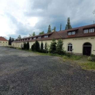 Prodej hotelu a penzionu 1 539 m² Lázně Kynžvart, Zámek