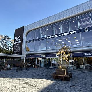 Prodej obchodu, 7930m&sup2;