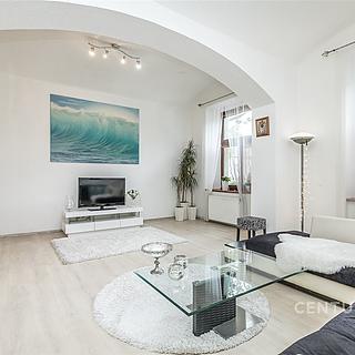 Prodej bytu 3+1 114 m² Praha Holešovice, Ortenovo náměstí