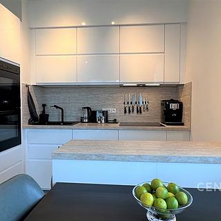 Pronájem bytu 2+kk 56 m² Praha