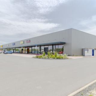 Pronájem obchodu 403 m² Dobřejovice