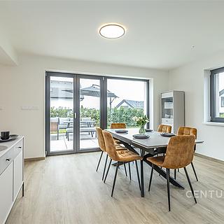 Prodej bytu 4+kk 135 m² Škvorec