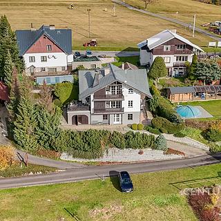 Prodej hotelu, penzionu 350 m² Strážné