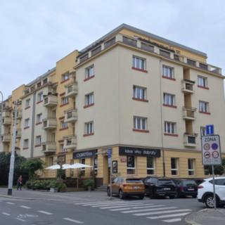 Pronájem bytu 3+1 76 m² Praha Žižkov, Hartigova