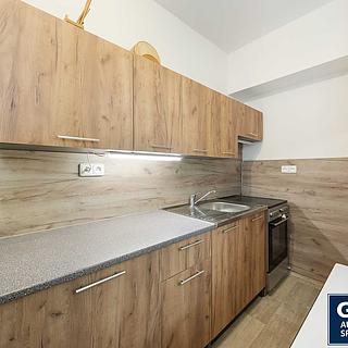 Prodej bytu 1+1 31 m² Ostrava Poruba, Ivana Sekaniny