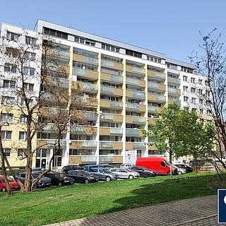 Pronájem bytu 1+kk, garsoniery 36 m² Praha