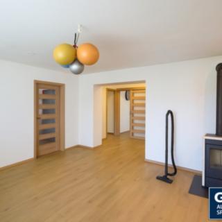 Prodej bytu 3+1 70 m² Bílá