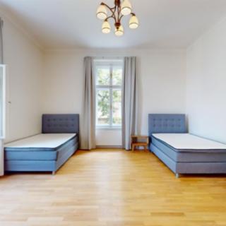 Pronájem bytu 4+1 111 m² Praha Nové Město, Mezibranská