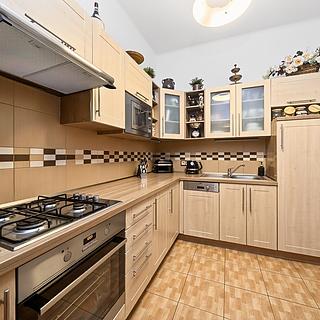 Prodej bytu 3+1 80 m² Plzeň Jižní Předměstí, Máchova