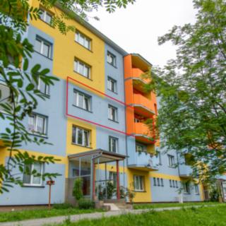 Prodej bytu 2+1 56 m² Zubří, Sídlištní
