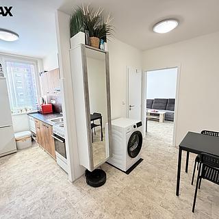 Pronájem bytu 2+1 43 m² Vsetín Rokytnice, Okružní