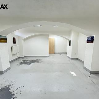 Pronájem kanceláře 39 m² Vsetín, Svárov