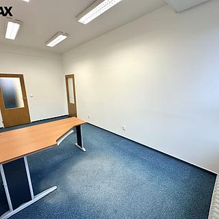 Pronájem kanceláře 22 m² Vsetín, Jiráskova