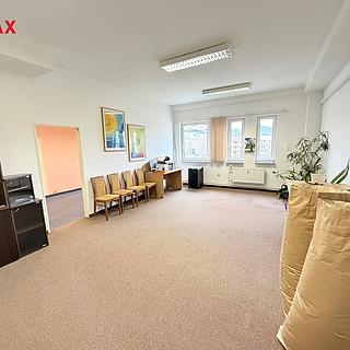 Pronájem kanceláře 54 m&sup2; Vsetín